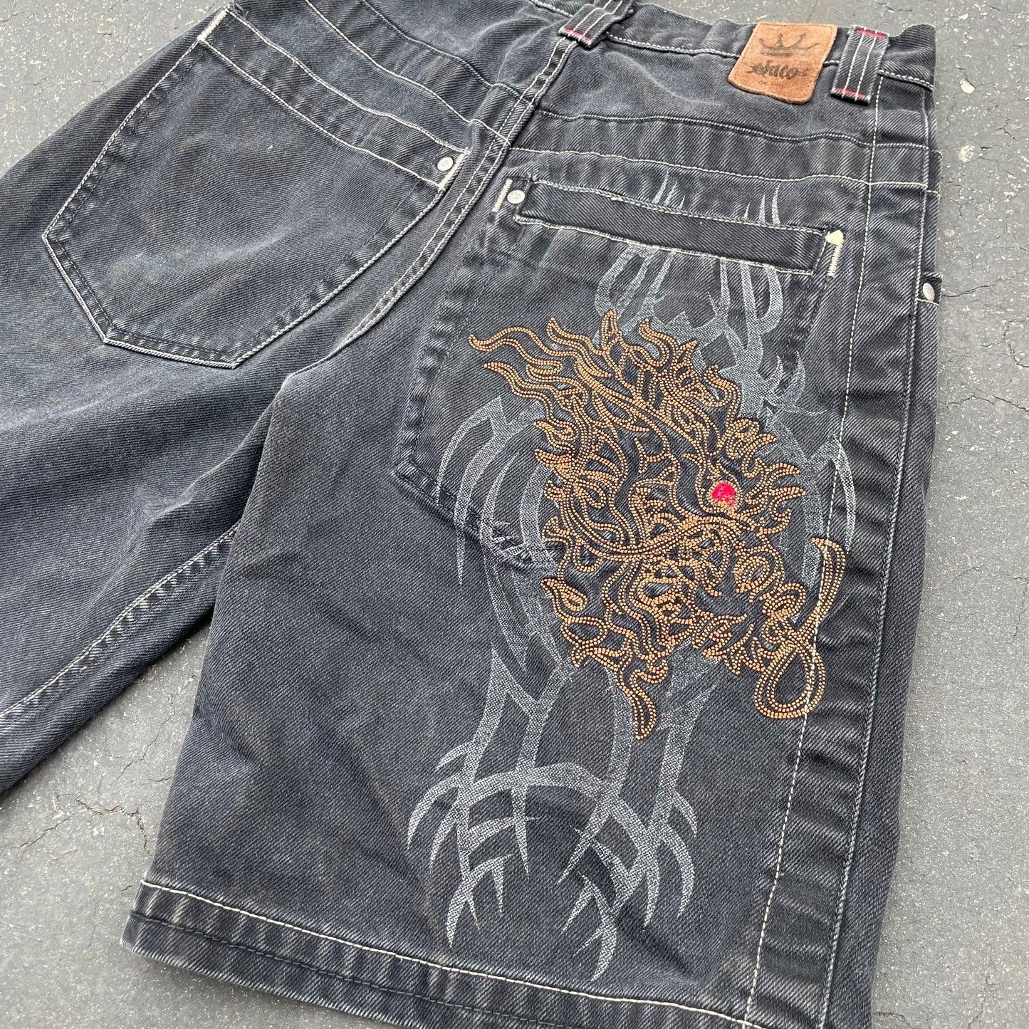 JNCO Tribal Dragon Shorts